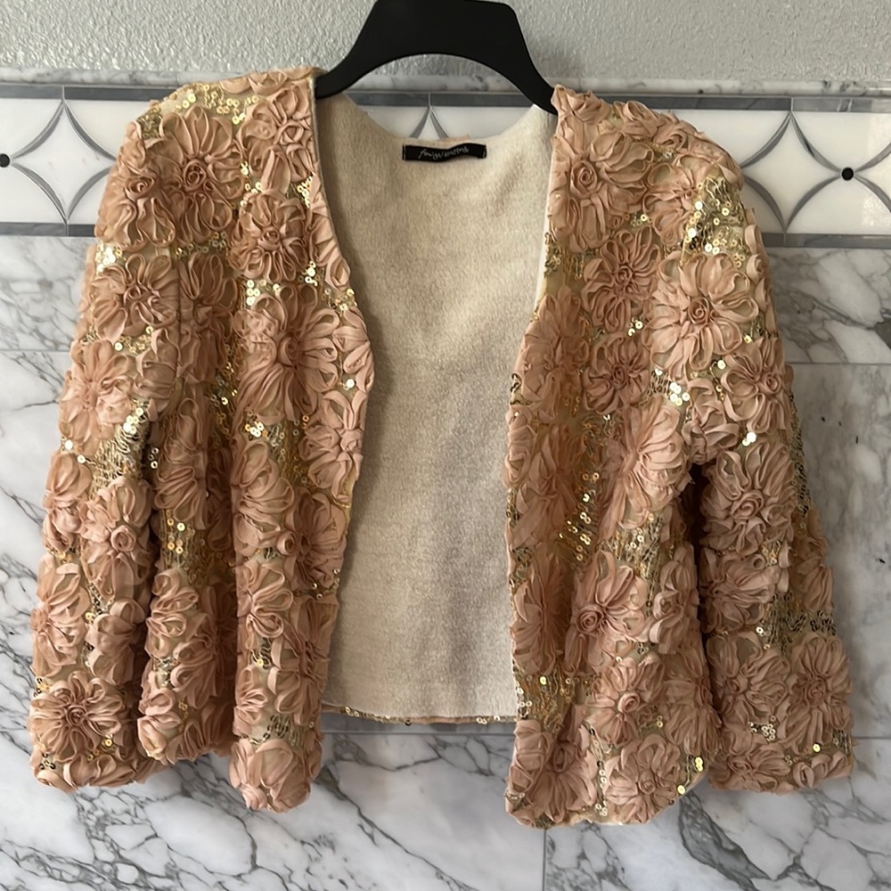 ❌ SOLD Foreign Exchange Woman jacket